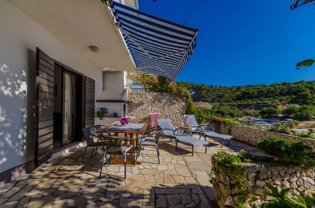 Villa House Zdenka à Donji Okrug  Extérieur photo
