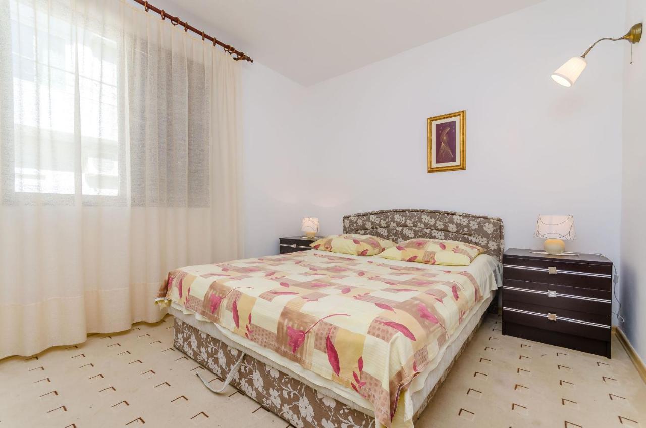 Villa House Zdenka à Donji Okrug  Extérieur photo